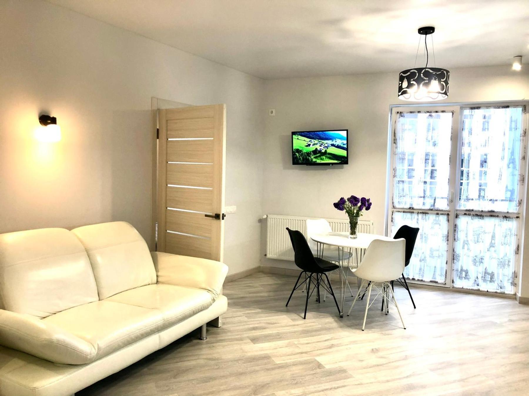 Osapart Romantic Apartment In The Complex Great Britain Lemberg Exterior foto